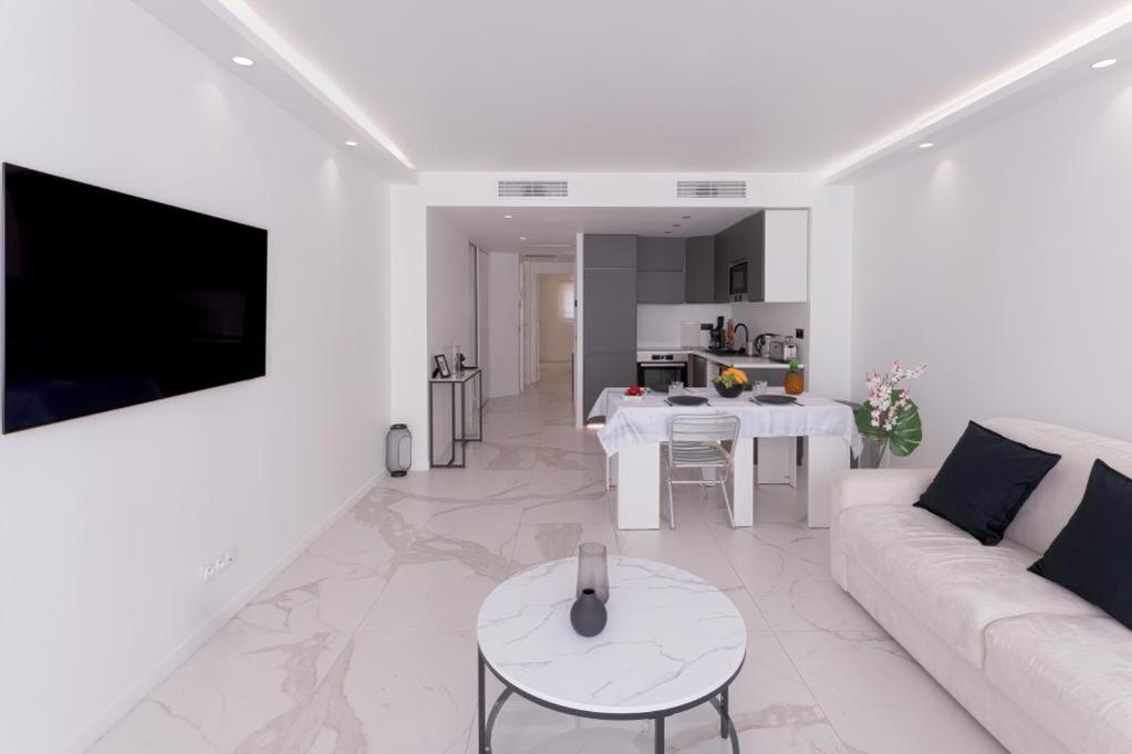 Apartment Lunique Maubourg - Next Martinez - Terrasse *